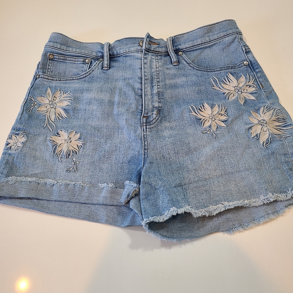 Point Sur Denim Embroidered Blue Jean Shorts in Size 31